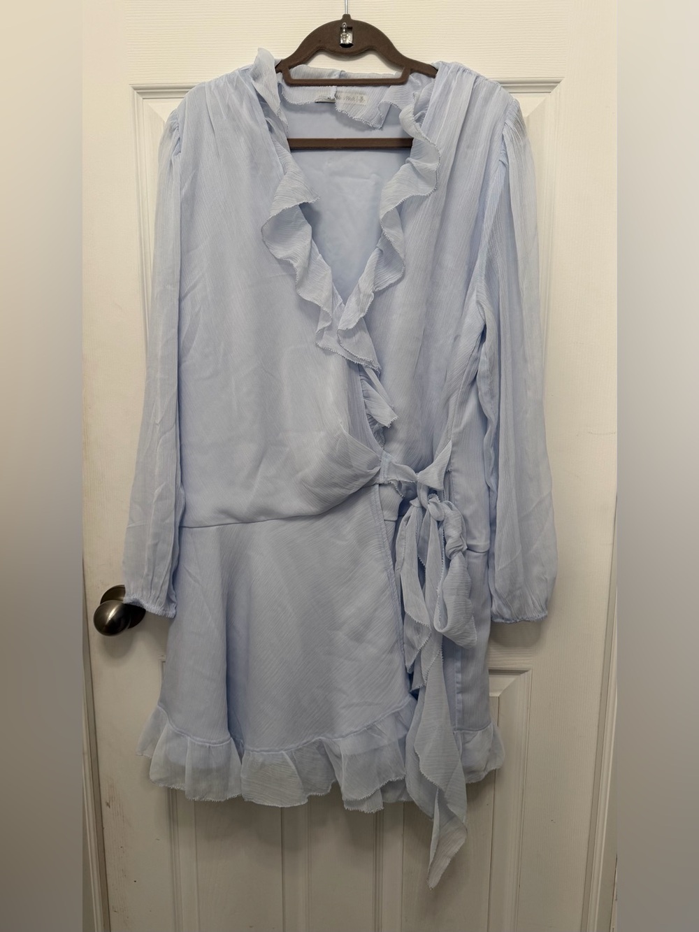 Abercrombie & Fitch Long-Sleeve Plunge Wrap Mini Dress – Light Blue